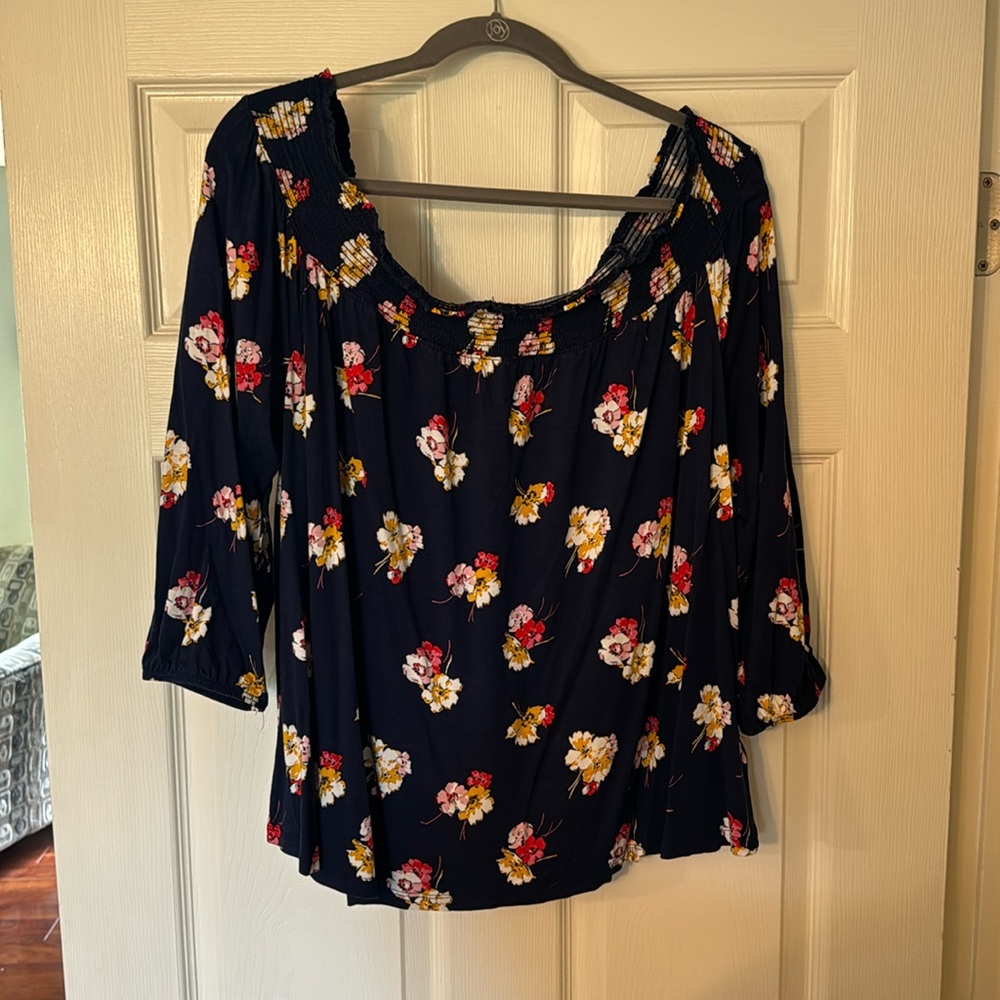 Old Navy size xxl off the shoulder top